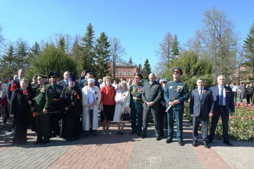На памятнике героям спецоперации в Лаишево 195 имен