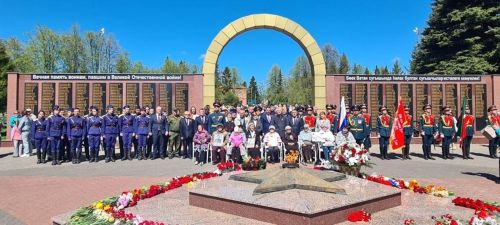 Лаешлылар Бөек Ватан сугышында һәлак булганнарны хөрмәтләп искә алдылар.