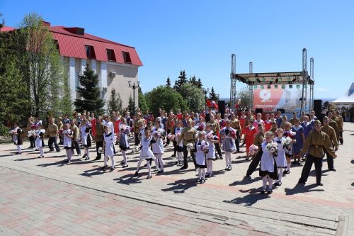 На лаишевской Соборной площади прошел праздничный концерт ко Дню Победы