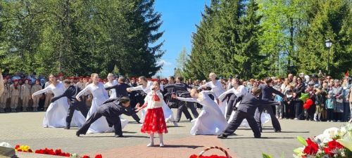 Лаешлылар Бөек Ватан сугышында һәлак булганнарны хөрмәтләп искә алдылар.