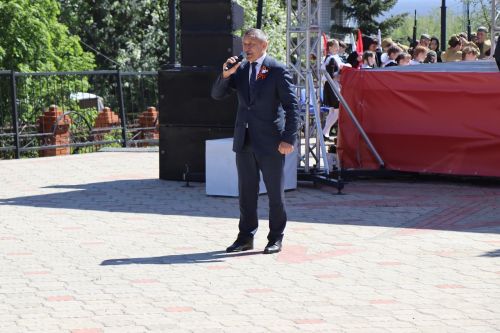 На лаишевской Соборной площади прошел праздничный концерт ко Дню Победы
