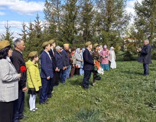 Татар Янтыгында Җиңү митингы: Геройлар исеме — йөрәкләрдә!
