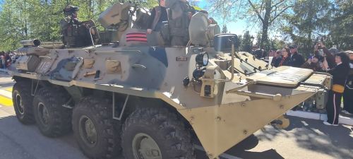 По лаишевским улицам прошел военный парад