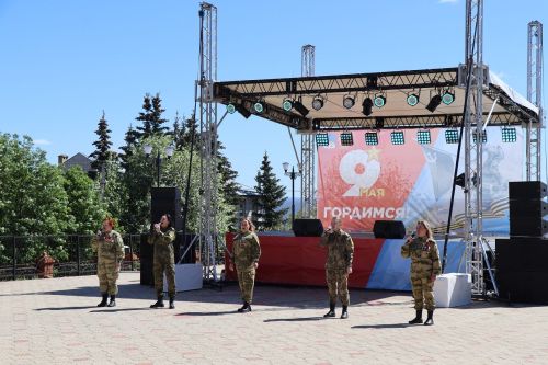 На лаишевской Соборной площади прошел праздничный концерт ко Дню Победы