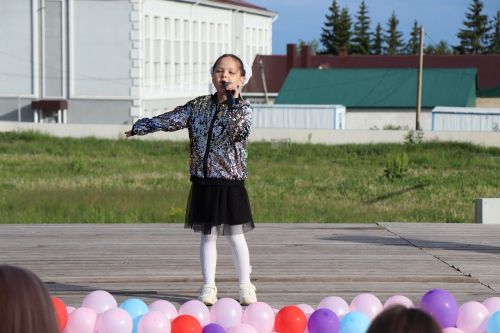 Лаишевцы встретили лето концертом ко Дню защиты детей