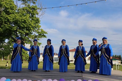 Лаишевцы встретили лето концертом ко Дню защиты детей