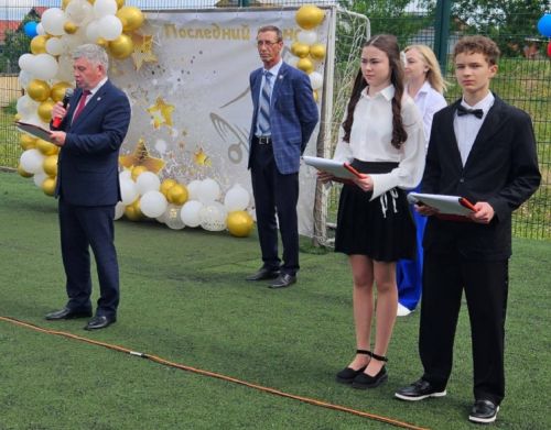 Выпускники Лаишевского района встречают взрослую жизнь