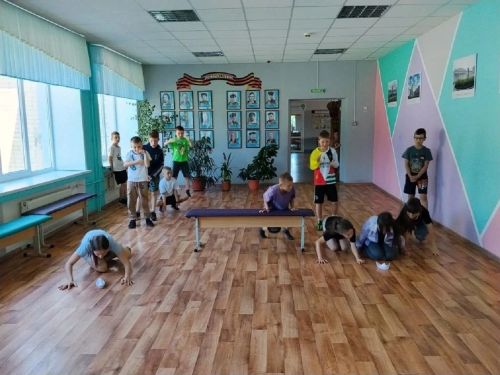 Дети Лаишевского района в каникулы изучают цветы и океаны