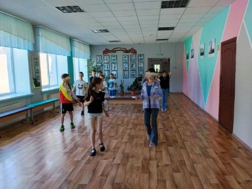 Дети Лаишевского района в каникулы изучают цветы и океаны