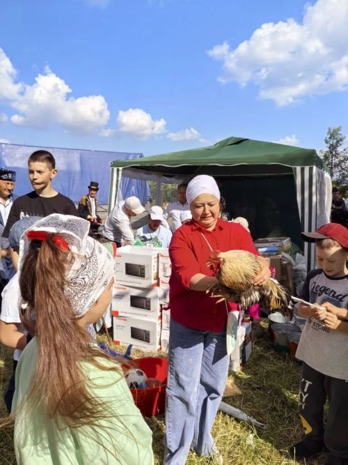Татар Янтыгы гөрләде: Сабантуй кунакларны зур авыл түгәрәгенә берләштерде
