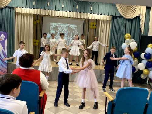 Лаишевские четвероклассники простились с начальной школой