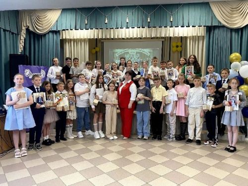 Лаишевские четвероклассники простились с начальной школой
