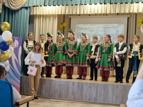 Лаишевские четвероклассники простились с начальной школой
