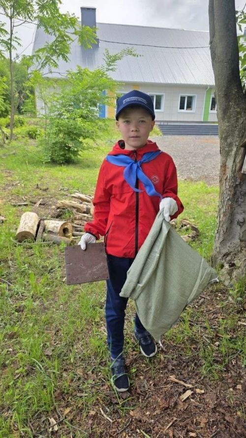 В Лаишевском районе эковолонтеры провели зеленую акцию