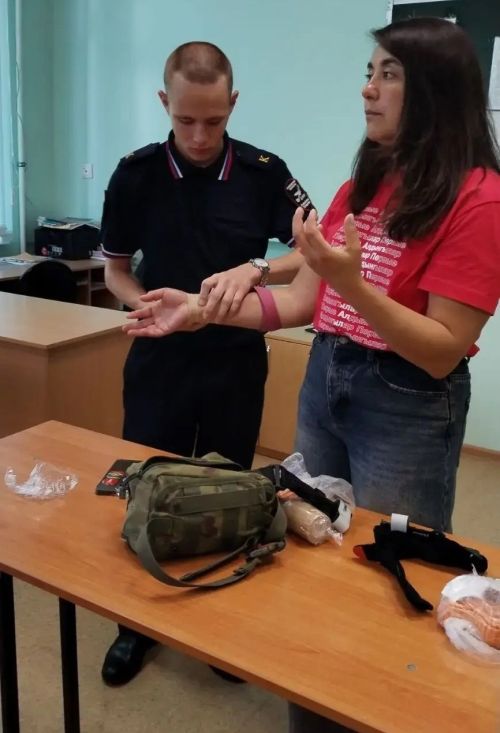Для лаишевских студентов провели мастер-класс по оказанию первой медицинской помощи