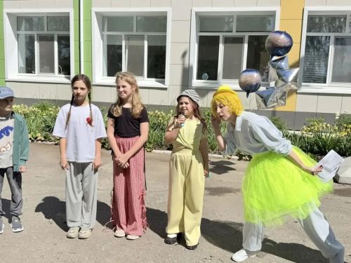 Пришкольный лагерь Песчано-Ковалинской школы: незабываемый первый праздник лета