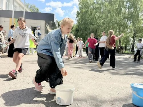 Пришкольный лагерь Песчано-Ковалинской школы: незабываемый первый праздник лета