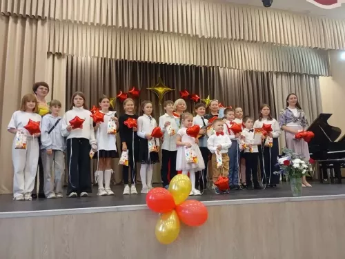 Музыка, объединяющая поколения: в Лаишево состоялся концерт «Учитель — ученик»