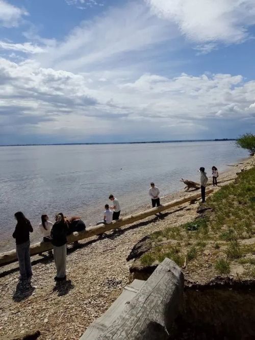 Казанские школьники встретили каникулы экскурсией в Лаишево