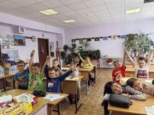 Танцы, музыка и дружба: как отдыхают дети в пришкольных лагерях Лаишевского района