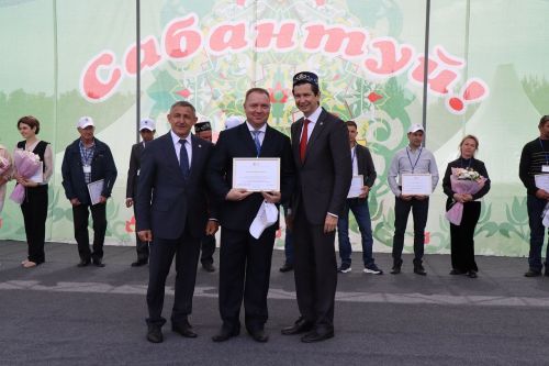 Глава Лаишевского района вручил награды лучшим работникам сельского хозяйства