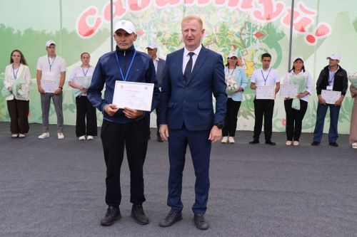 Глава Лаишевского района вручил награды лучшим работникам сельского хозяйства