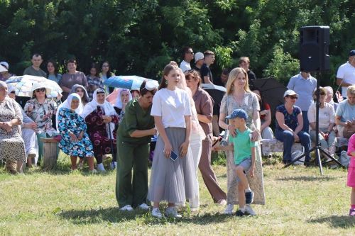 Лаеш районының Пәрәү авылында Сабантуйны күңелле итеп үткәрделәр