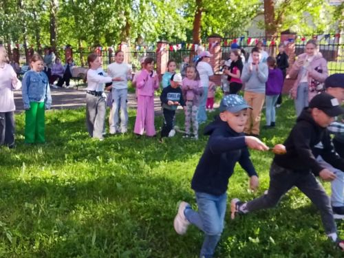 В селе Среднее Девятово Лаишевского района провели яркий детский Сабантуй