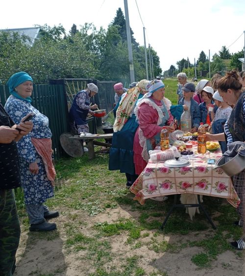 Милли рух һәм бердәмлек бәйрәме: Татар Сараланында Сабантуй бүләкләре җыелды!