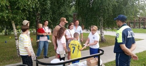 Играя, изучали ПДД