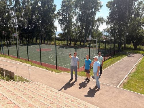Чистота и уют в Лаишево — на контроле: в городе прошёл масштабный объезд социальных объектов