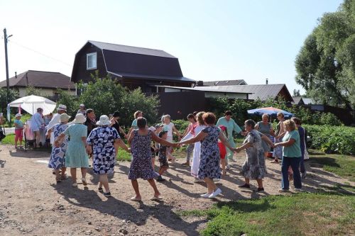 Караеш авылы халкы престол бәйрәмен билгеләп үтте