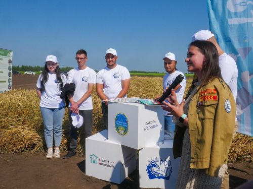 Татарстанские студенты работают на сельхозпредприятиях республики