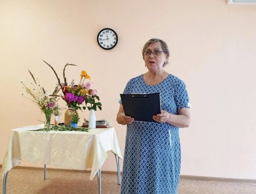 В поэтической гостиной г. Лаишево говорили о цветах
