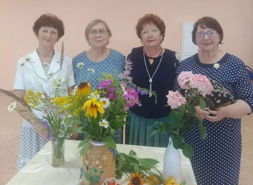 В поэтической гостиной г. Лаишево говорили о цветах