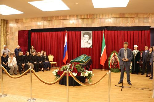 В Госсовете РТ простились с бывшим председателем районного исполкома КПСС Лаишевского района Данией Давлетшиной