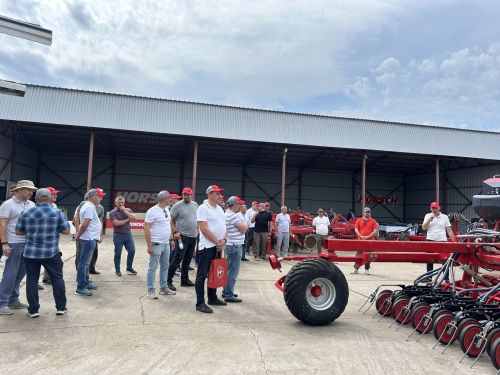 В Бутырях прошёл День поля HORSCH: современные технологии для эффективного земледелия