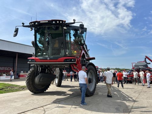 В Бутырях прошёл День поля HORSCH: современные технологии для эффективного земледелия