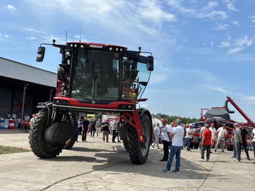 В Бутырях прошёл День поля HORSCH: современные технологии для эффективного земледелия