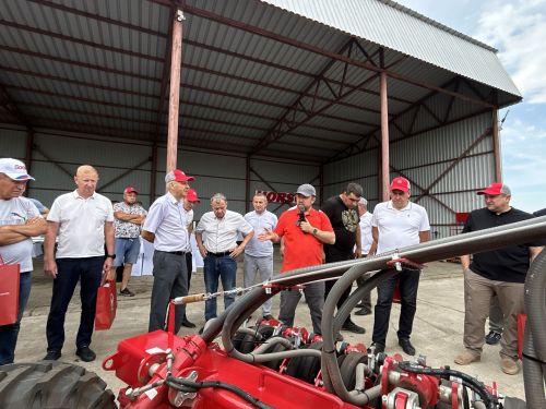 В Бутырях прошёл День поля HORSCH: современные технологии для эффективного земледелия