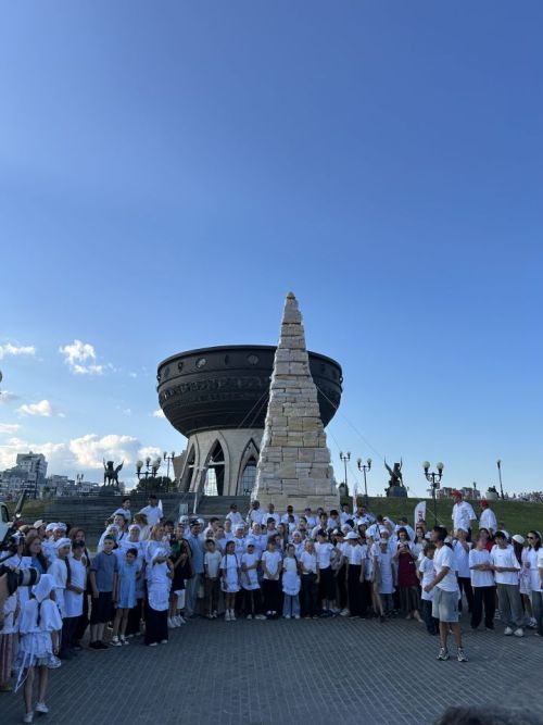 Чәкчәк манарасы «бөтен дөнья белән» ясалды