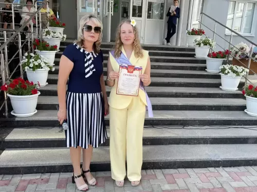 Торжественная церемония вручения аттестатов в Лаишевской школе №2