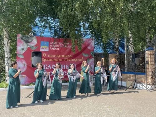 Митрополит Казанский и Татарстанский Кирилл отслужил божественную литургию в Лаишевском районе