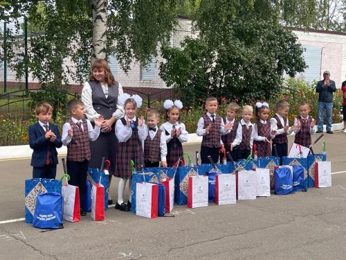 Седнедевятовская школа встретила 1 сентября