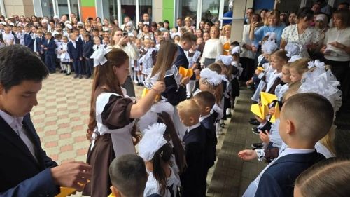 Новый учебный год в Лаишевском районе начался с торжественной линейки