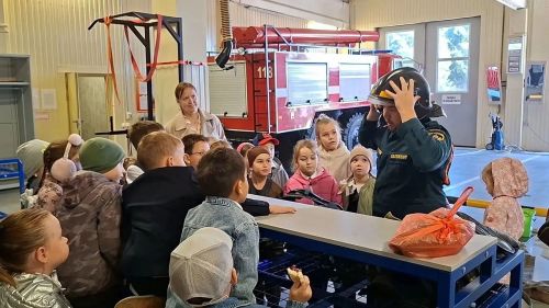 Первоклассников Лаишевского района познакомили с работой пожарных