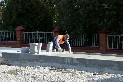 Глава Лаишевского района Ильдус Зарипов проверил ремонт улицы Лебедевой
