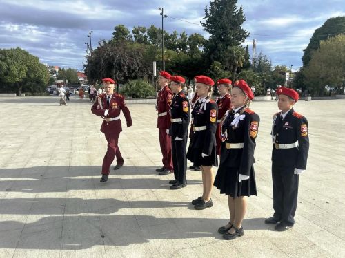 Столбищенские кадеты почтили память Героя А.П. Малышева на его 100-летии в Сочи