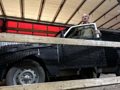 38‑й гуманитарный груз из Лаишевского района: «Нива» и ВАЗ‑2101 ушли на передовую