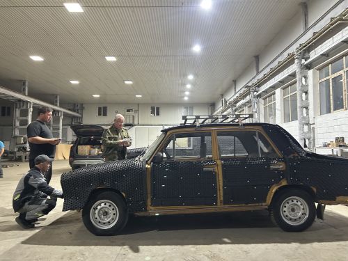 38‑й гуманитарный груз из Лаишевского района: «Нива» и ВАЗ‑2101 ушли на передовую